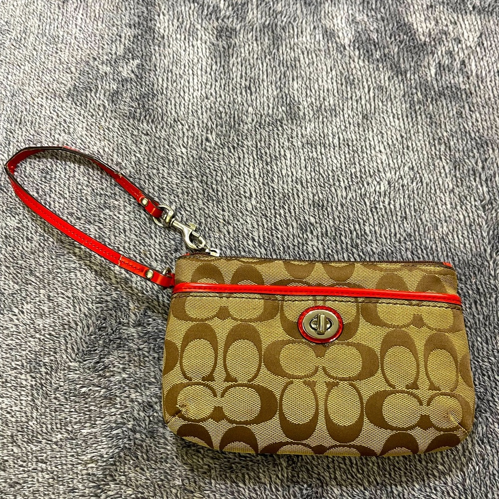 Women’s Coach Wristlet Hand Purse